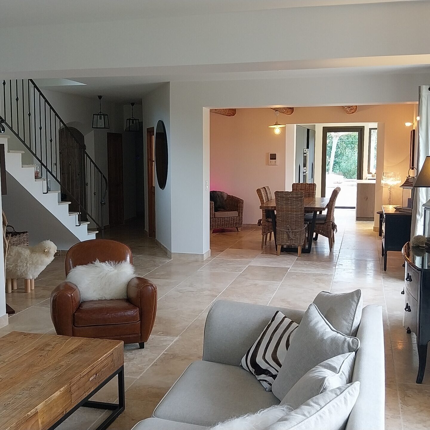 image renovation et Ouverture de 2 murs porteurs en séjour et rénovation complète de l'espace de vie à Saint Cannat