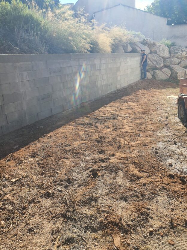 chantier il a vitrolles réalisation une murs clôture